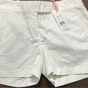 Vineyard Vines Cream Women's Shorts